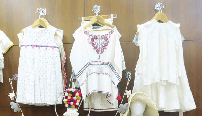APPAREL-4